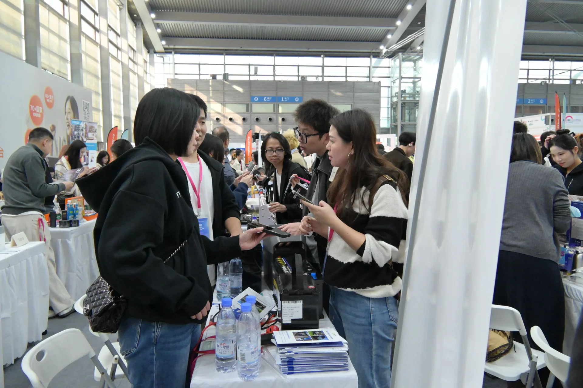 瓦石能源应邀出席2026 FastMoss第四届全球短视频达人选品展览会-瓦石能源